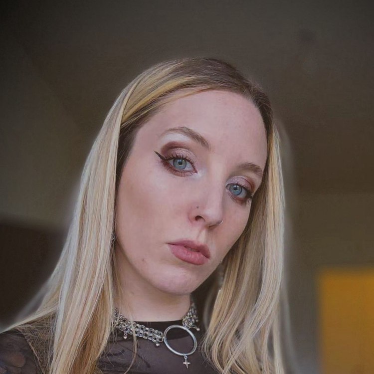 Gaëlle, créatrice de Sacrilege Chainmail